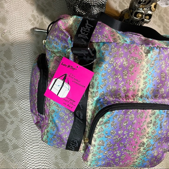 Betsey Johnson packable weekender bag - Picture 3 of 7